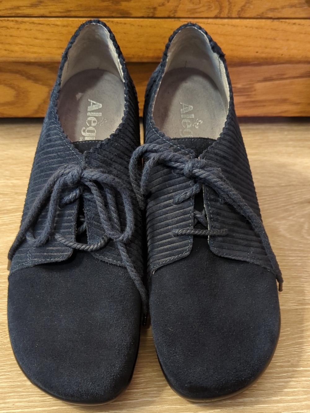 Alegria Navy Blue Suede Ribbed Lace-Up Comfort Oxford Shoes Size Size 9.5